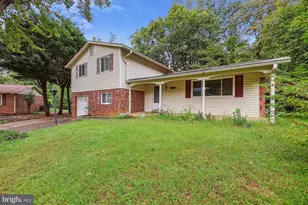 10004 Dalroy Ct, Fairfax, VA 22032 - Photo 1