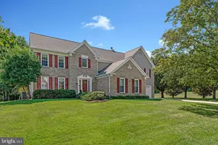 8300 Greentree Manor Ln, Fairfax Station, VA 22039 - Photo 1