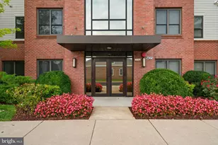 8425 Peace Lily Ct, Lorton, VA 22079 - Photo 1