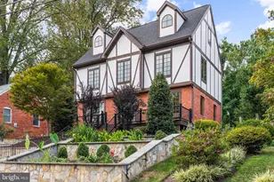 6820 Jackson Ave, Falls Church, VA 22042 - Photo 1