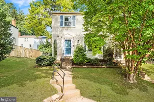 9008 Piney Grove Dr, Fairfax, VA 22031 - Photo 1