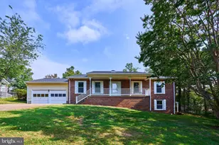 8332 Hilltop Ave, Vienna, VA 22182 - Photo 1