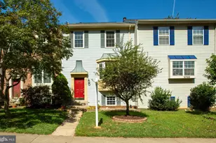 5702 Mason Bluff Dr, Burke, VA 22015 - Photo 1