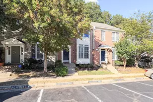 11742 Valley Ridge Cir, Fairfax, VA 22033 - Photo 1