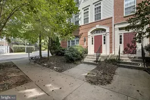 5611 Harrington Falls Ln, Alexandria, VA 22312 - Photo 1
