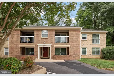 5837 Cove Landing Road #101, Burke, VA 22015 - Photo 1