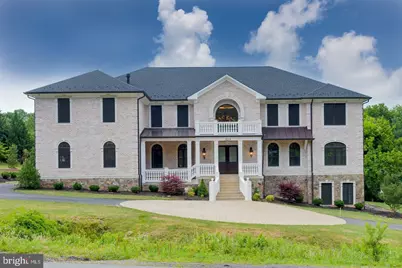 7112 Georgetown Pike, McLean, VA 22101 - Photo 1