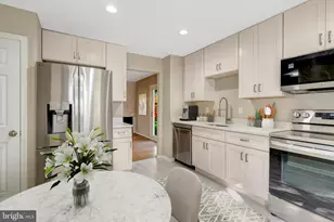 6108 Pond Lily Ct, Burke, VA 22015 - Photo 1