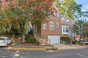 7725 Heritage Woods Way, Annandale, VA 22003 - Photo 1