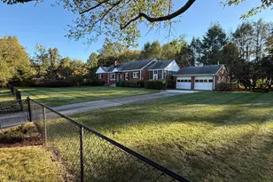 3000 James St, Fairfax, VA 22031 - Photo 1