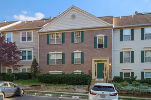 12100 Green Leaf Ct, Fairfax, VA 22033 - Photo 1