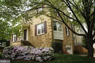 2043 Pieris Ct, Vienna, VA 22182 - Photo 1