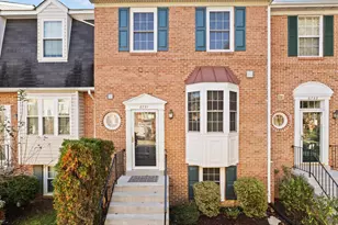 6751 Cardinal Woods Ct, Lorton, VA 22079 - Photo 1