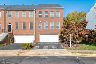 4737 Great Heron Cir, Fairfax, VA 22033 - Photo 1