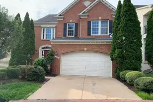 7658 Henry Knox Dr, Lorton, VA 22079 - Photo 1