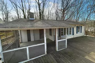 1843 S Lakeshore Dr, Louisa, VA 23093 - Photo 1