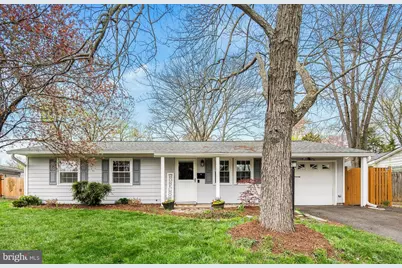 401 W Maple Avenue W, Sterling, VA 20164 - Photo 1