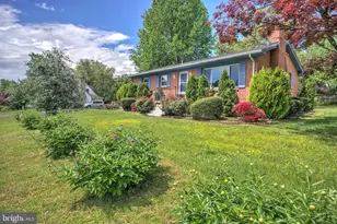 321 East E Street, Purcellville, VA 20132 - Photo 1