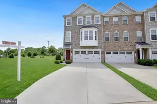 21529 Willow Breeze Sq, Ashburn, VA 20147 - Photo 1