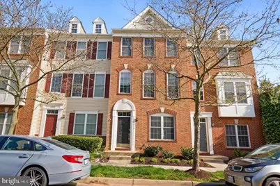 42812 Smallwood Terrace, Chantilly, VA 20152 - Photo 1