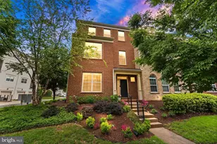 19436 Coppermine Sq, Leesburg, VA 20176 - Photo 1