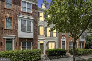 42810 Flannigan Terrace, Chantilly, VA 20152 - Photo 1