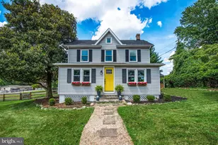 411 E A St, Purcellville, VA 20132 - Photo 1