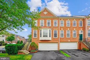 42701 Rolling Rock Square, Chantilly, VA 20152 - Photo 1