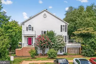 20970 Promontory Square, Sterling, VA 20165 - Photo 1