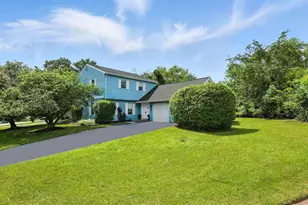 111 Elm Tree Ln, Sterling, VA 20164 - Photo 1