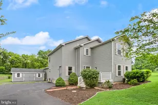 37400 Whitacre Ln, Purcellville, VA 20132 - Photo 1