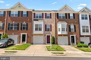 205 Hawks View Square SE, Leesburg, VA 20175 - Photo 1