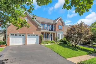 35540 Collington Dr, Round Hill, VA 20141 - Photo 1