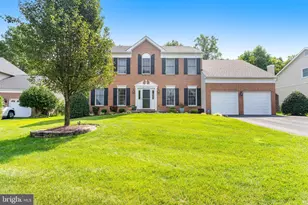21320 Traskwood Ct, Sterling, VA 20165 - Photo 1