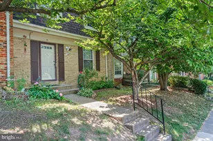 1008 Temple Ct, Sterling, VA 20164 - Photo 1