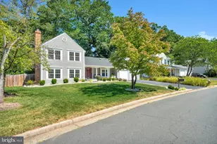 811 Potomac Ridge Ct, Sterling, VA 20164 - Photo 1