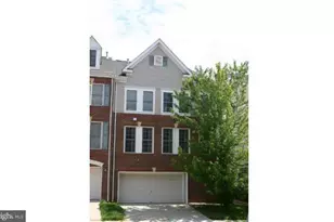 46186 Walpole Terrace, Sterling, VA 20165 - Photo 1