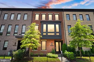 20256 Northpark Dr, Ashburn, VA 20147 - Photo 1