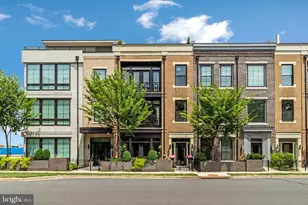 20334 Northpark Dr, Ashburn, VA 20147 - Photo 1