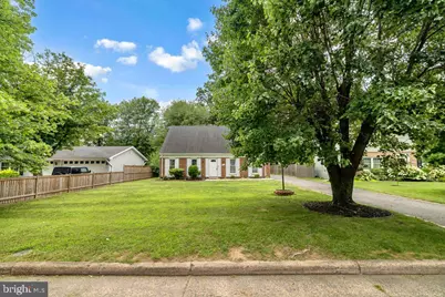 1112 E Maple Avenue, Sterling, VA 20164 - Photo 1