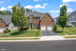 25723 Lennox Hale Dr, Aldie, VA 20105 - Photo 1
