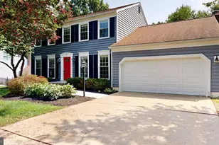 13 Crisswell Ct, Sterling, VA 20165 - Photo 1