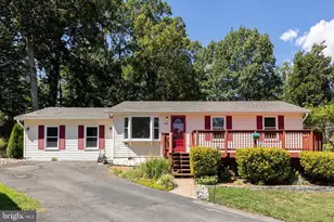 609 Rockbridge Dr SE, Leesburg, VA 20175 - Photo 1