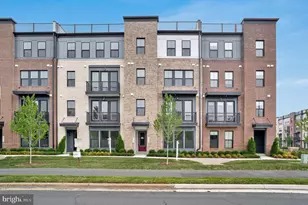 43288 Farringdon Sq, Broadlands, VA 20148 - Photo 1