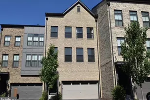 23079 Sullivans Cove Sq, Brambleton, VA 20148 - Photo 1