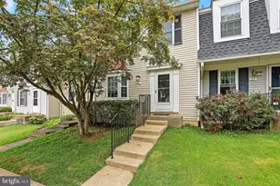 21 Wyatt Ct, Sterling, VA 20165 - Photo 1