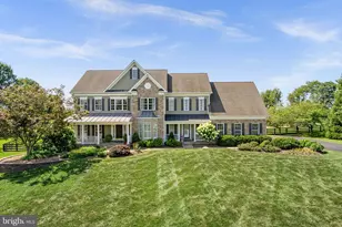 16534 Goldencrest Cir, Purcellville, VA 20132 - Photo 1