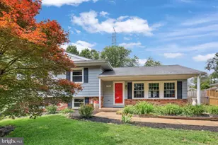 702 Williamsburg Rd, Sterling, VA 20164 - Photo 1