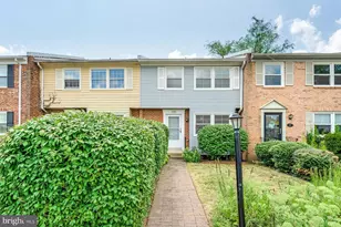 119 Davis Ave SW, Leesburg, VA 20175 - Photo 1