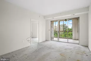 19365 Cypress Ridge Terrace, Leesburg, VA 20176 - Photo 1